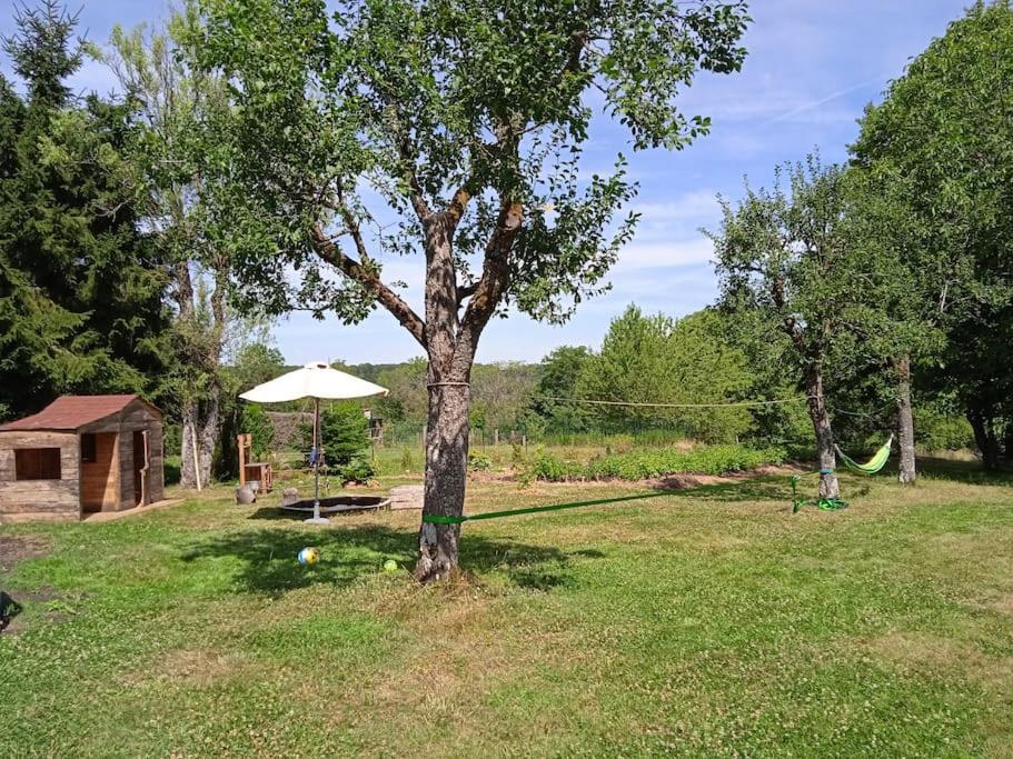 Les Jardins Des 3 Provinces- Gite Montcharvot المظهر الخارجي الصورة