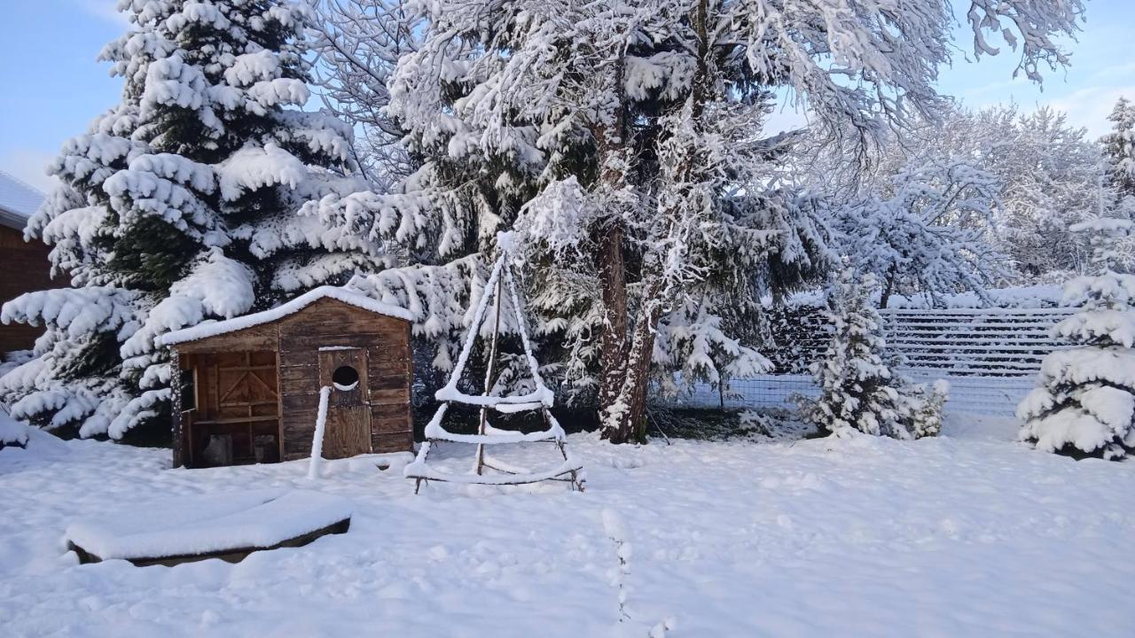 Les Jardins Des 3 Provinces- Gite Montcharvot المظهر الخارجي الصورة